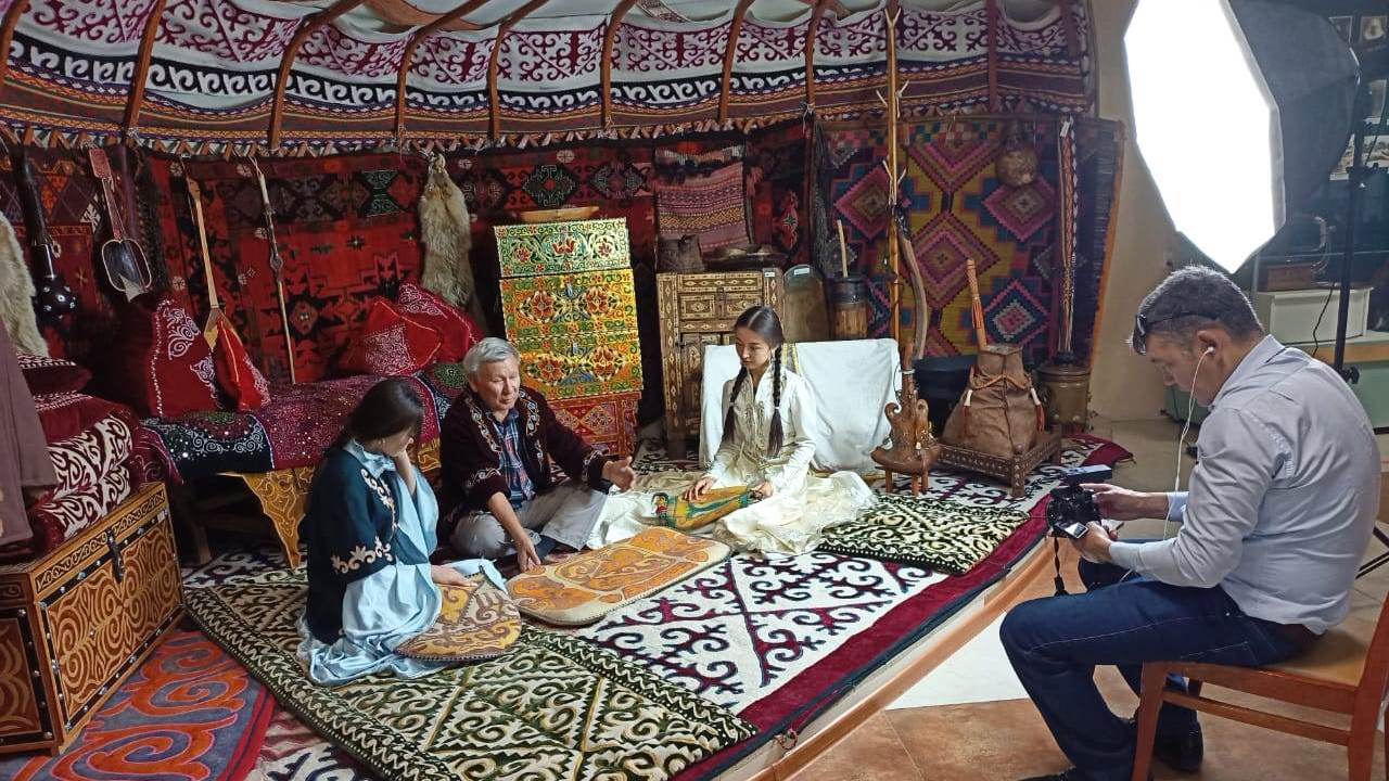 АНК Карагандинской области подготовила мастер-классы по обучению казахским ремёслам