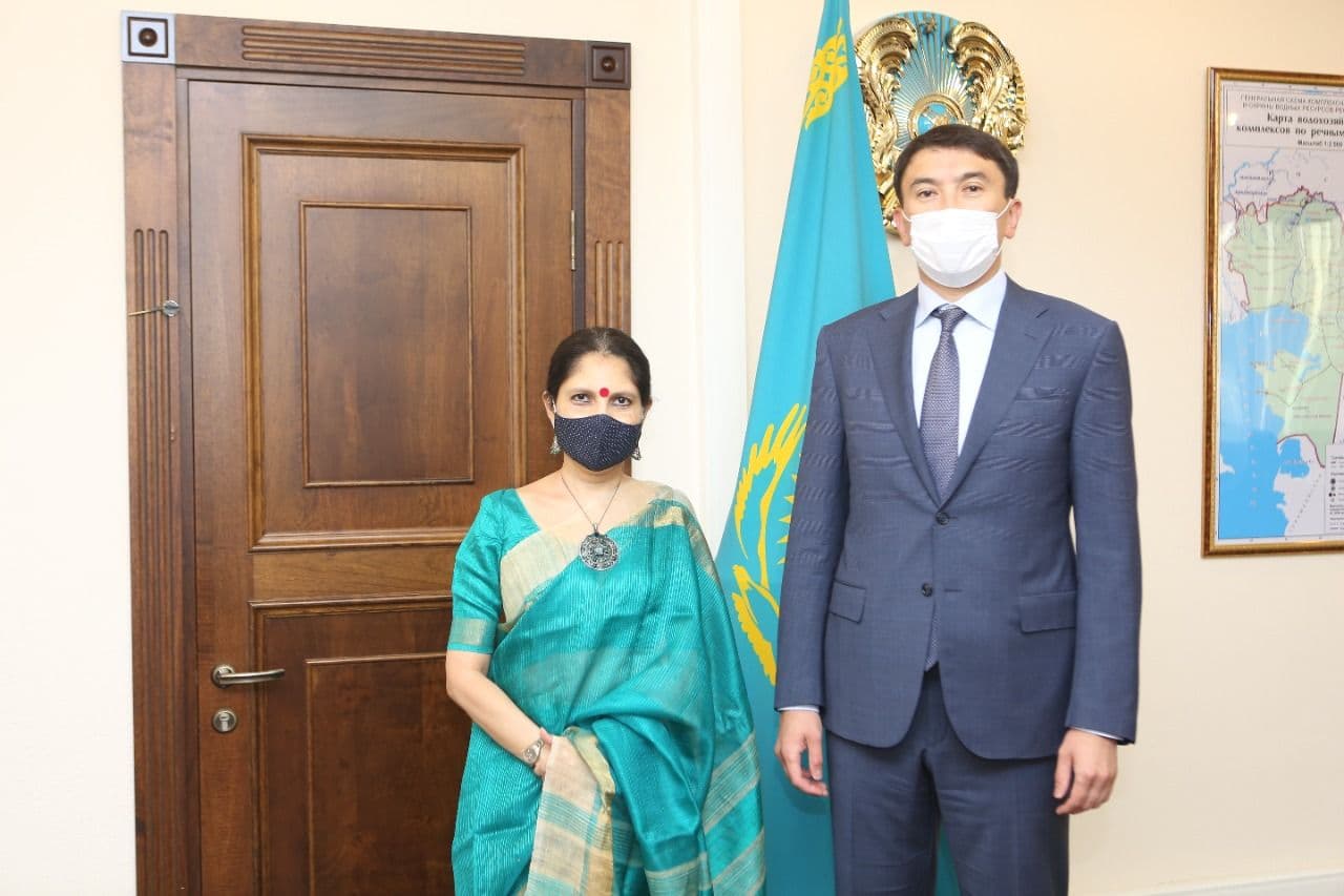 Магзум Мирзагалиев принял Чрезвычайного и Полномочного Посла Индии в Республике Казахстан Трипати Шубдаршини