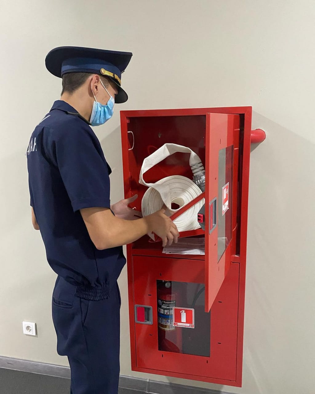 Проверена пожарная безопасность в школах