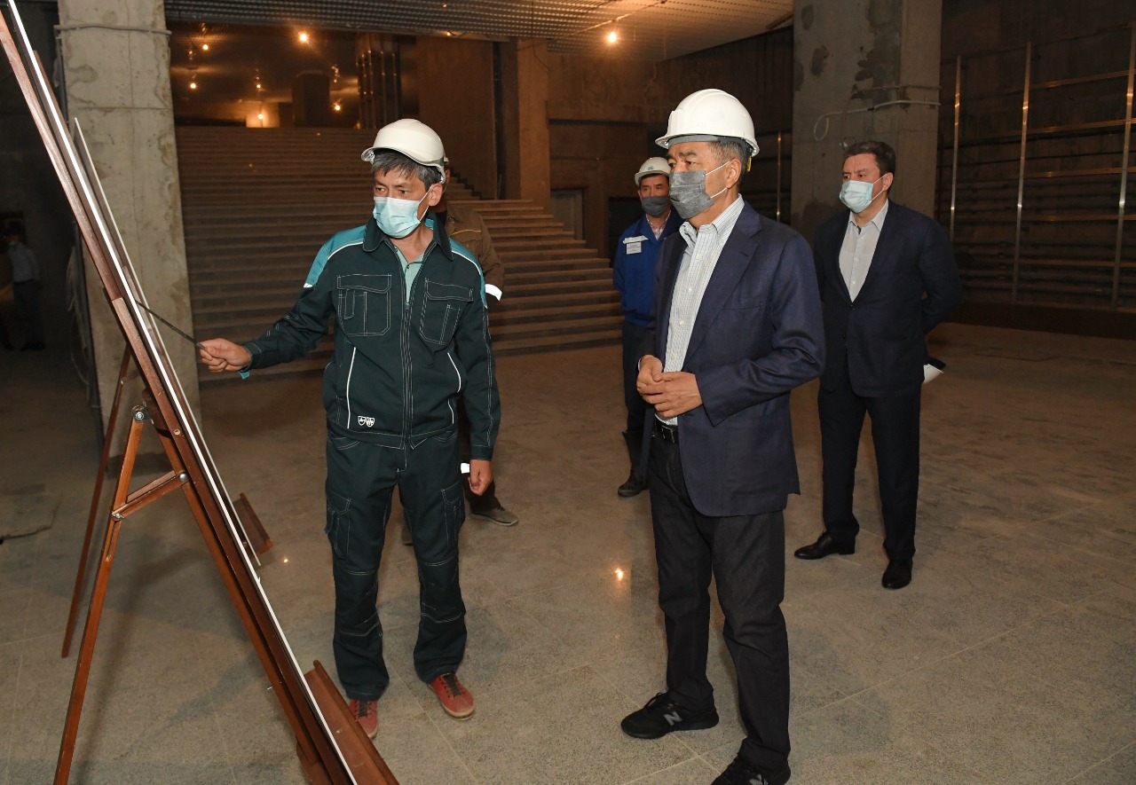 Темпы строительства метро и магистральных дорог Алматы проверил Б. Сагинтаев