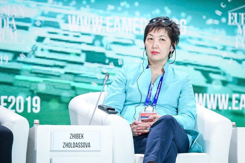 ҚР МЕДИЦИНА ҒЫЛЫМДАРЫНЫҢ КАНДИДАТЫ ВАКЦИНАЦИЯ ҚАЖЕТТІЛІГІ МЕН СКЕПТИКТЕРДІҢ ДӘЛЕЛДЕРІ ТУРАЛЫ АЙТТЫ