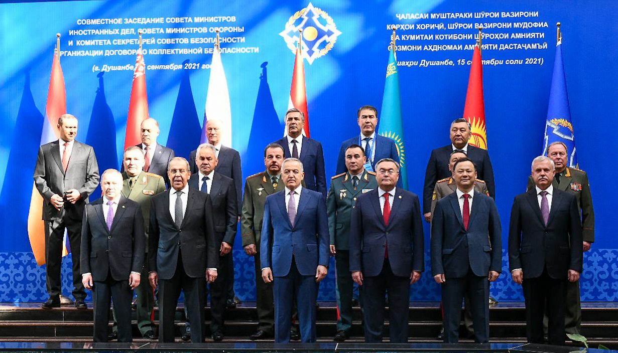 В Душанбе состоялось совместное заседание Совета министров иностранных дел, обороны и Комитета секретарей советов безопасности ОДКБ
