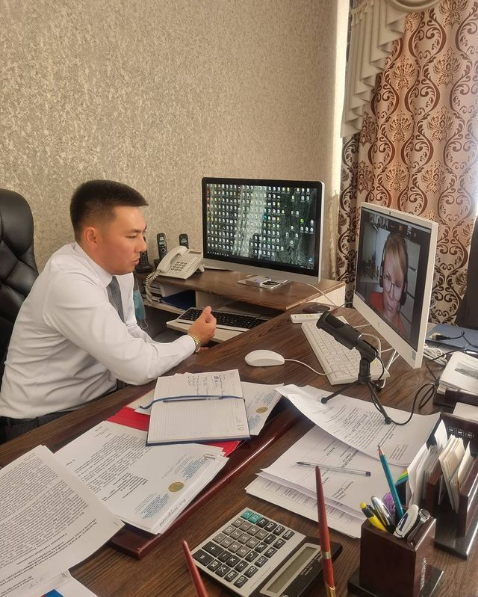 Департамент басшысы М.Т. Мұратбековтің облыстық мәслихат комиссиясының отырысына қатысуы