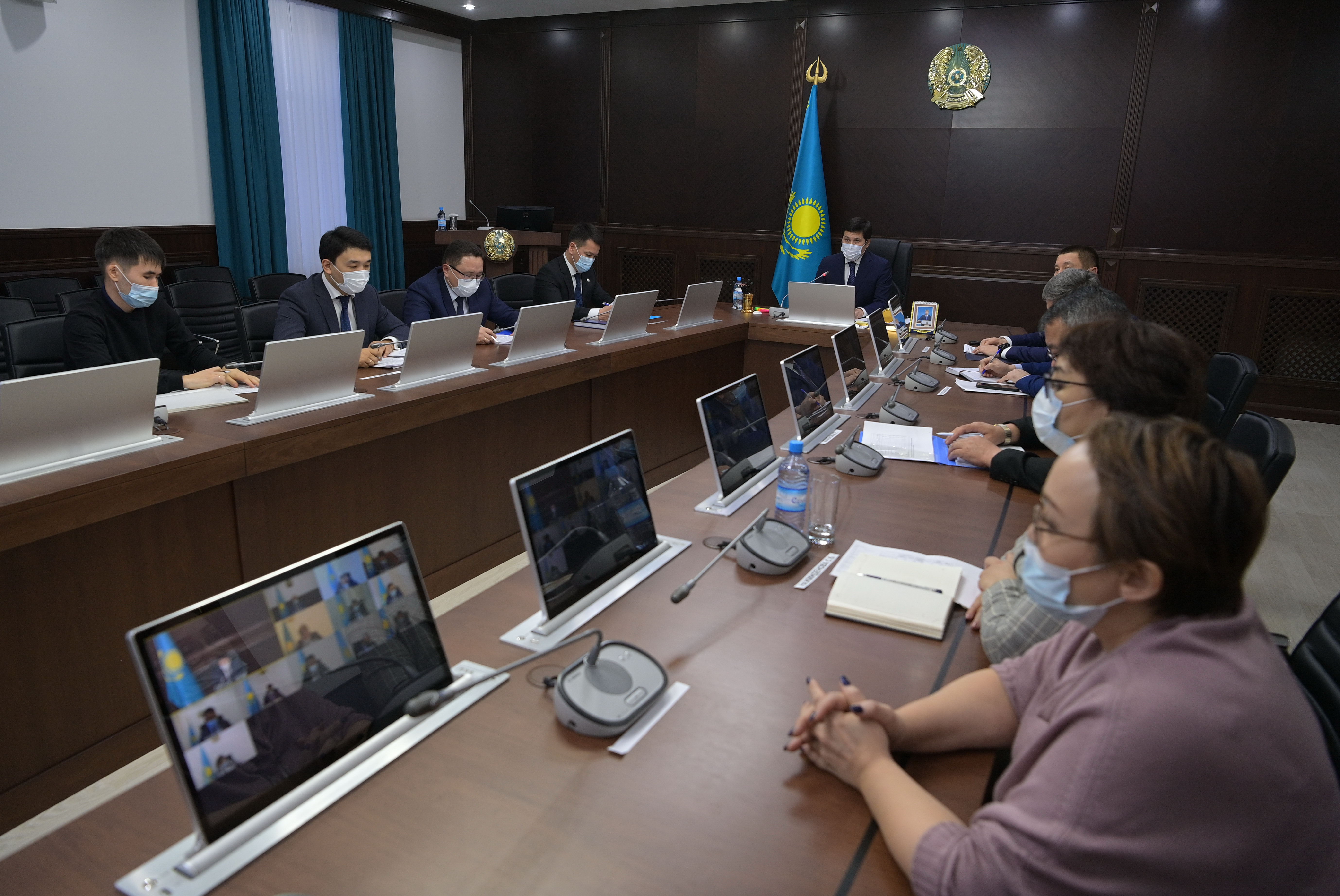 Облыс әкімдігінде әлеуметтік маңызы бар азық-түлік тауарларының бағасын ұстап тұру шаралары талқыланды