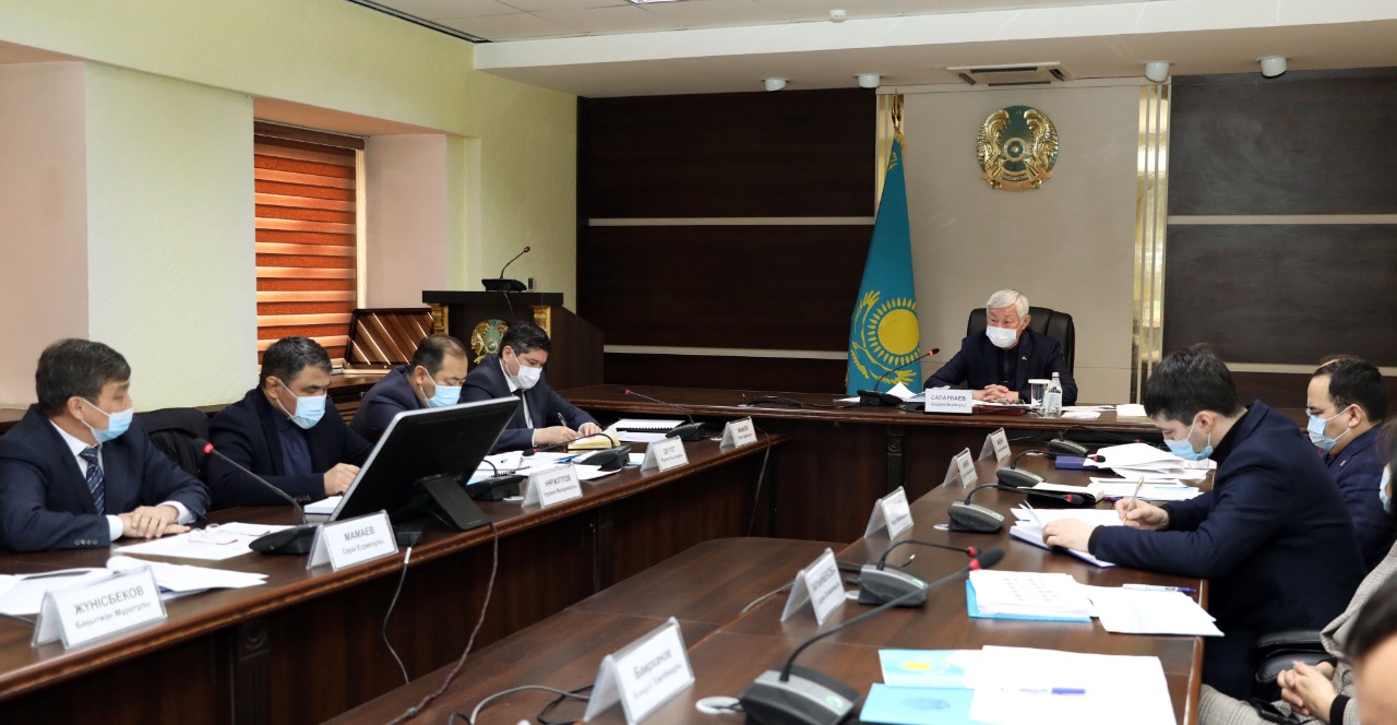 Бердибек Сапарбаев поручил принять меры по повышению эффективности и прозрачности процедур госзакупок