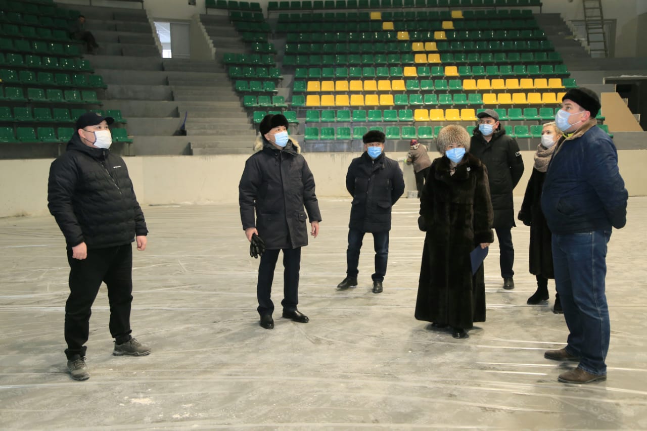 Облыс әкімі Қостанай қаласындағы Мұз сарайы мен бассейнге барды
