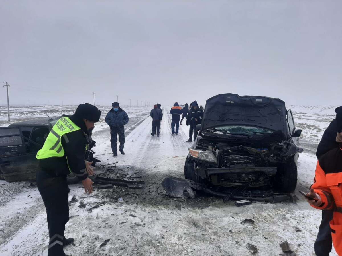 Смертельное ДТП в Атырауской области: пятеро человек погибли
