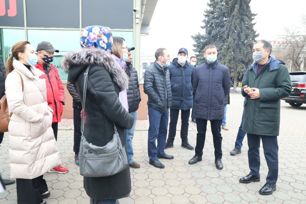 Б. Сагинтаев встретился с предпринимателями по вопросам восстановления ущерба