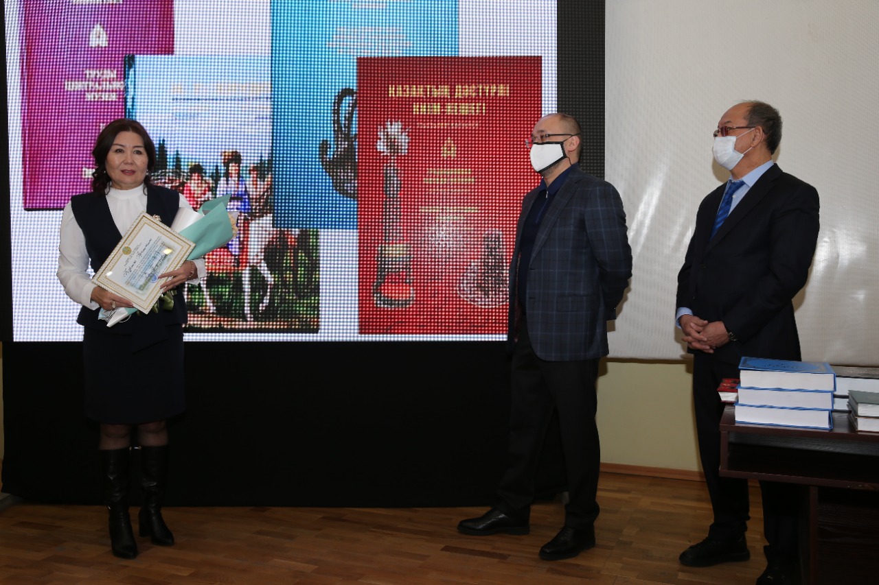 Бибигуль Дандыгараева: «Мне не надо ни славы, ни богатства! Главное, чтобы наш музей был в целости и сохранности!»