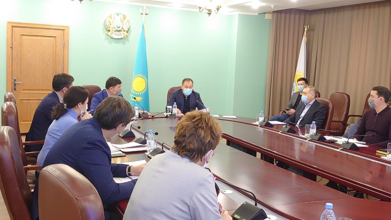 Рост заболеваемости КВИ в Казахстане: пессимистичный сценарий озвучили на МВК