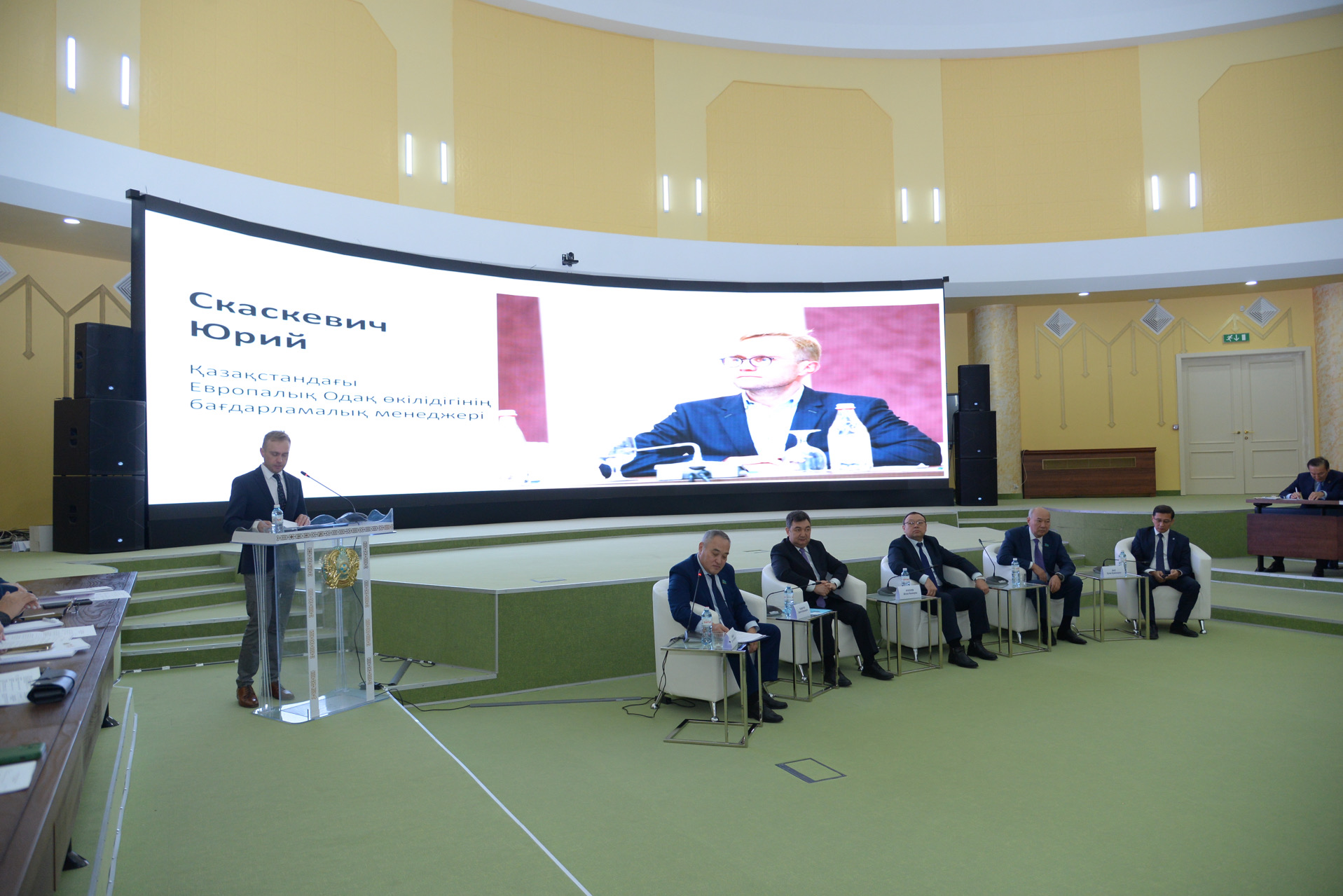 Международные эксперты высоко оценили роль общественных советов в Казахстане