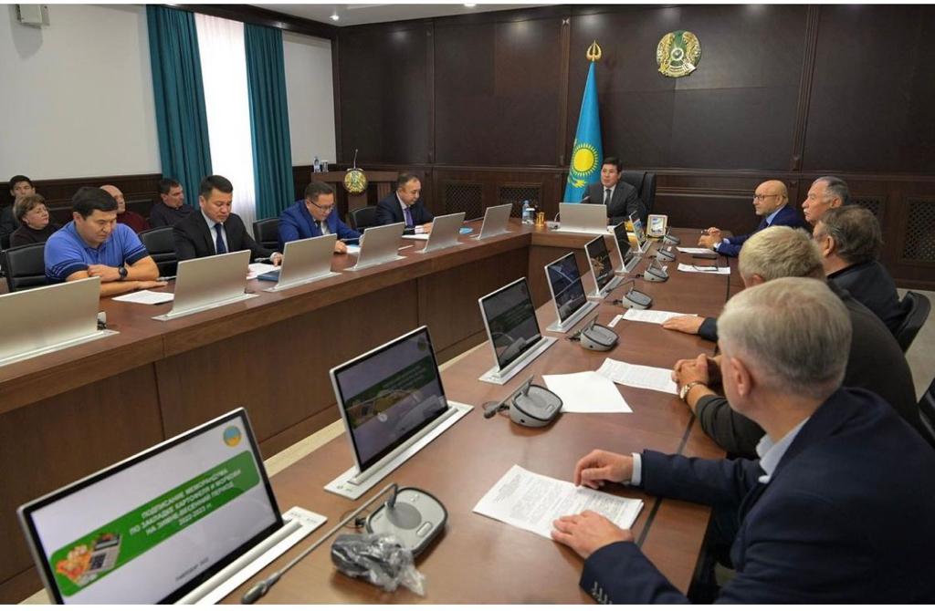 Павлодар облысында картоптың, сәбіздің қажетті көлемін қалау және 2022-2023 жылғы қыс-көктем кезеңіне өнімнің белгіленген бағасын қамтамасыз ету жөнінде Меморандум жасалды.