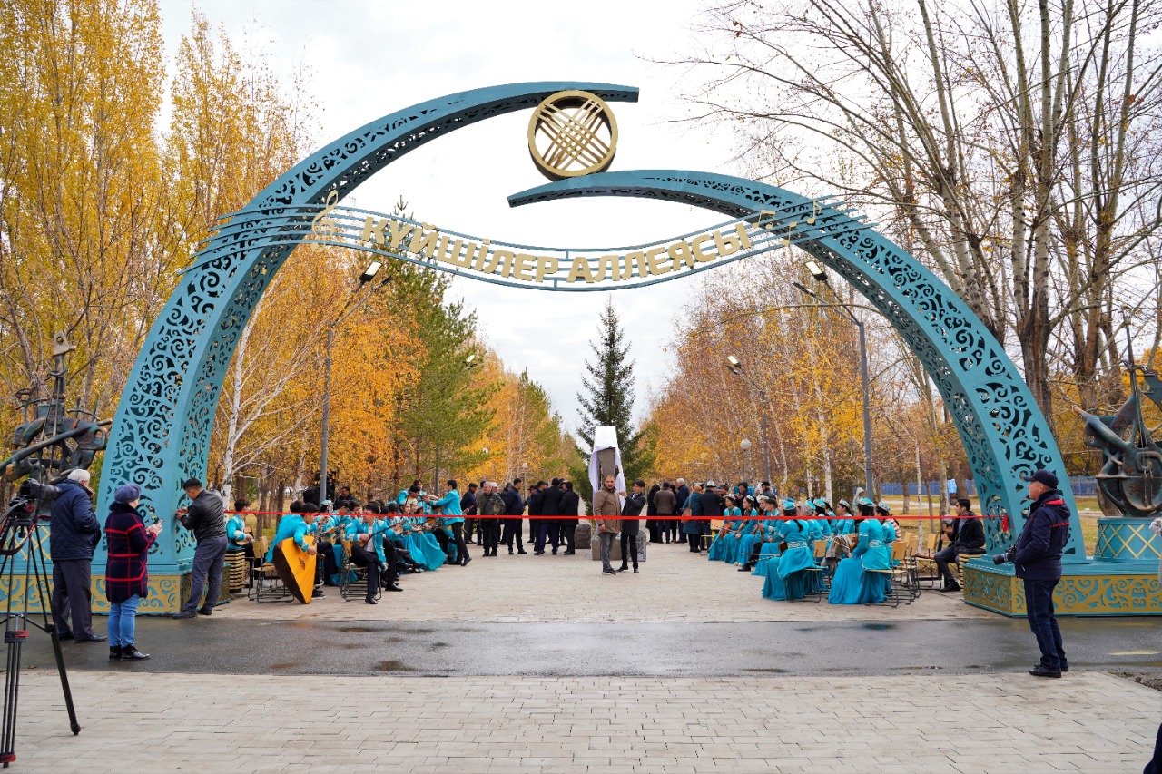 Астанада Республика күні қарсаңында "Күйшілер аллеясы" ашылды
