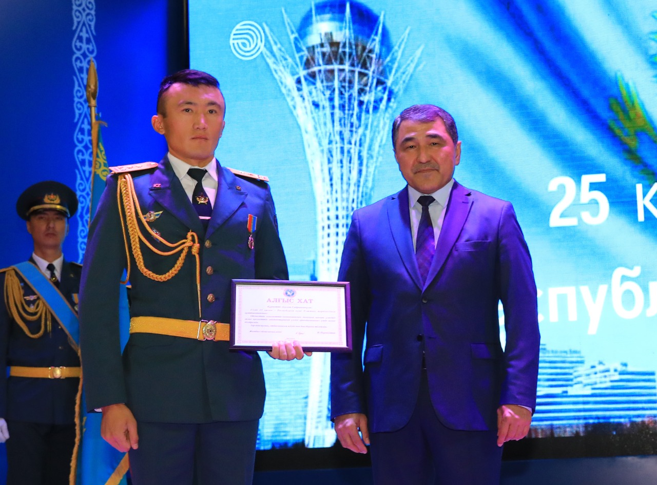 Жеке орыс сексін қараңыз