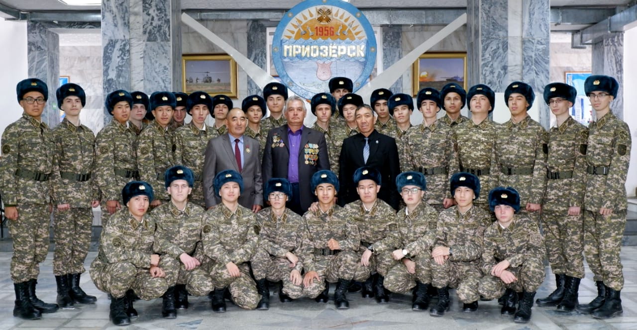 Сексуалдық ауыл әжелер трахает онлайн