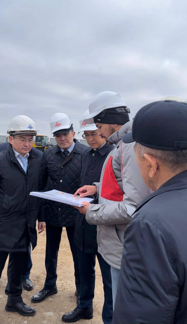 Министр Асхат Аймагамбетов посещает школы Акмолинской области и изучает ход строительства новых школ по проекту «Комфортная школа»
