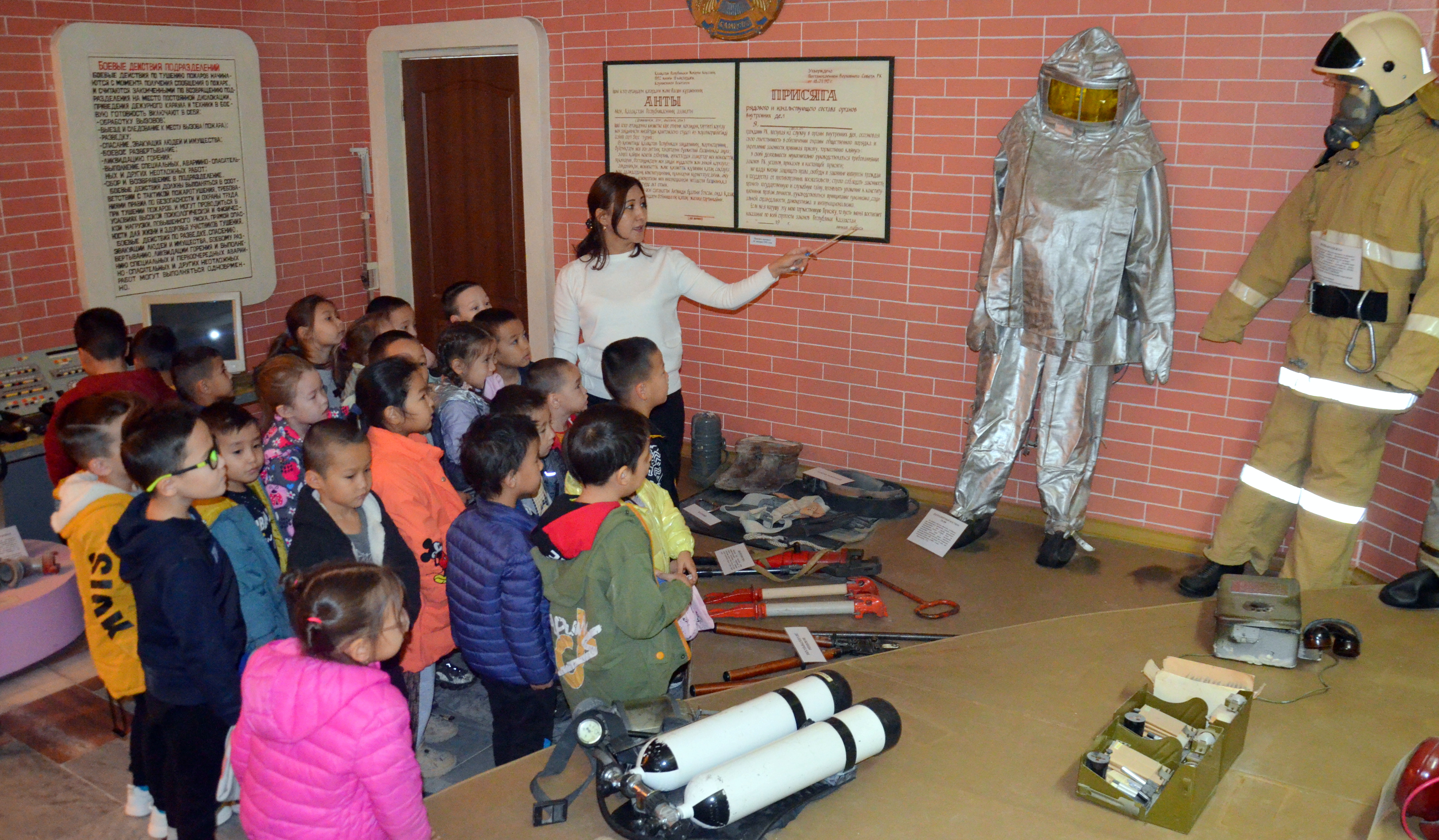 Дошколята в гостях у пожарных