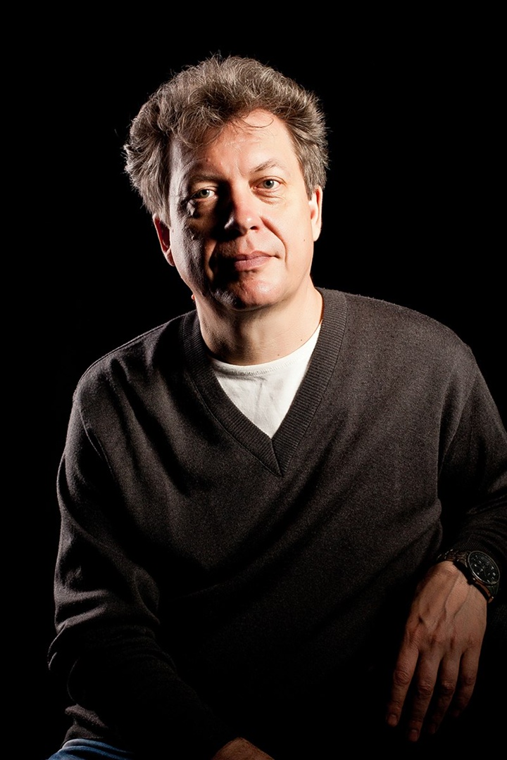 Анасы ұлының жыныс мүшесін мастурбациялайды