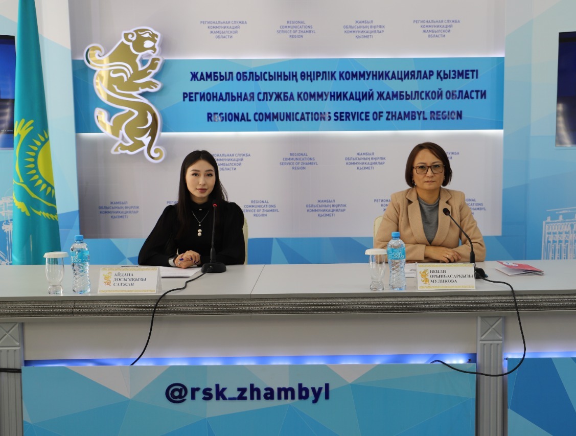 Өте семіз әдемі есектер