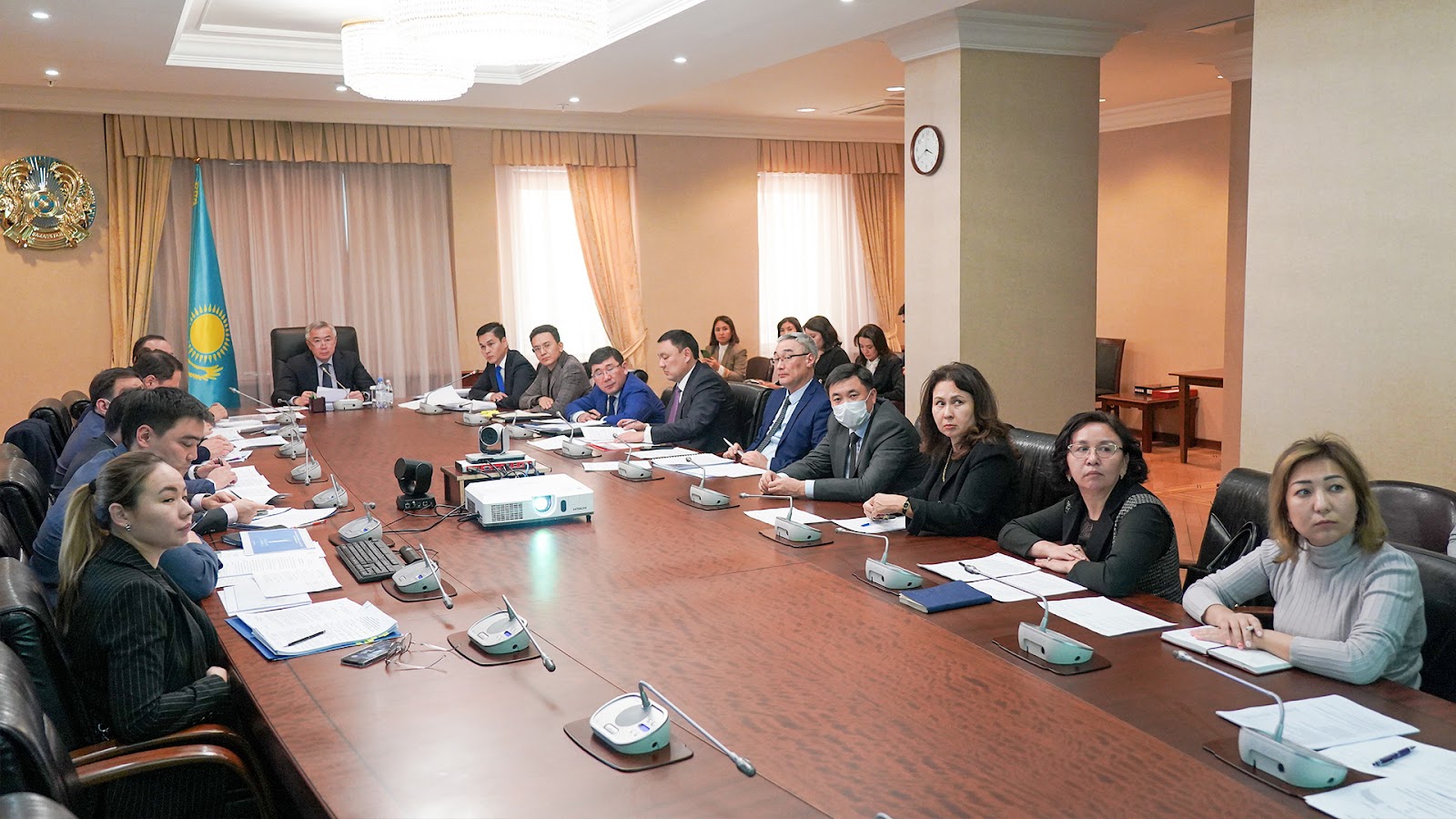 Производители отечественных товаров и бизнесмены обсудили вопрос внедрения маркировки товаров