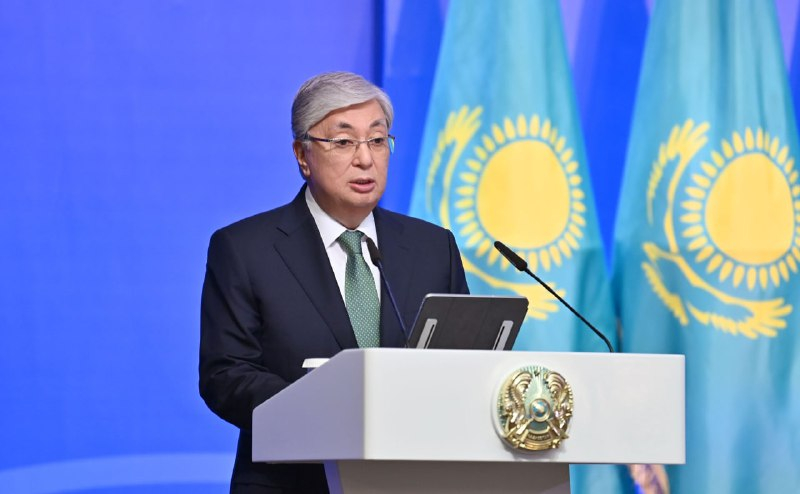 Koshanov nominated Tokayev as a presidential candidate from Amanat