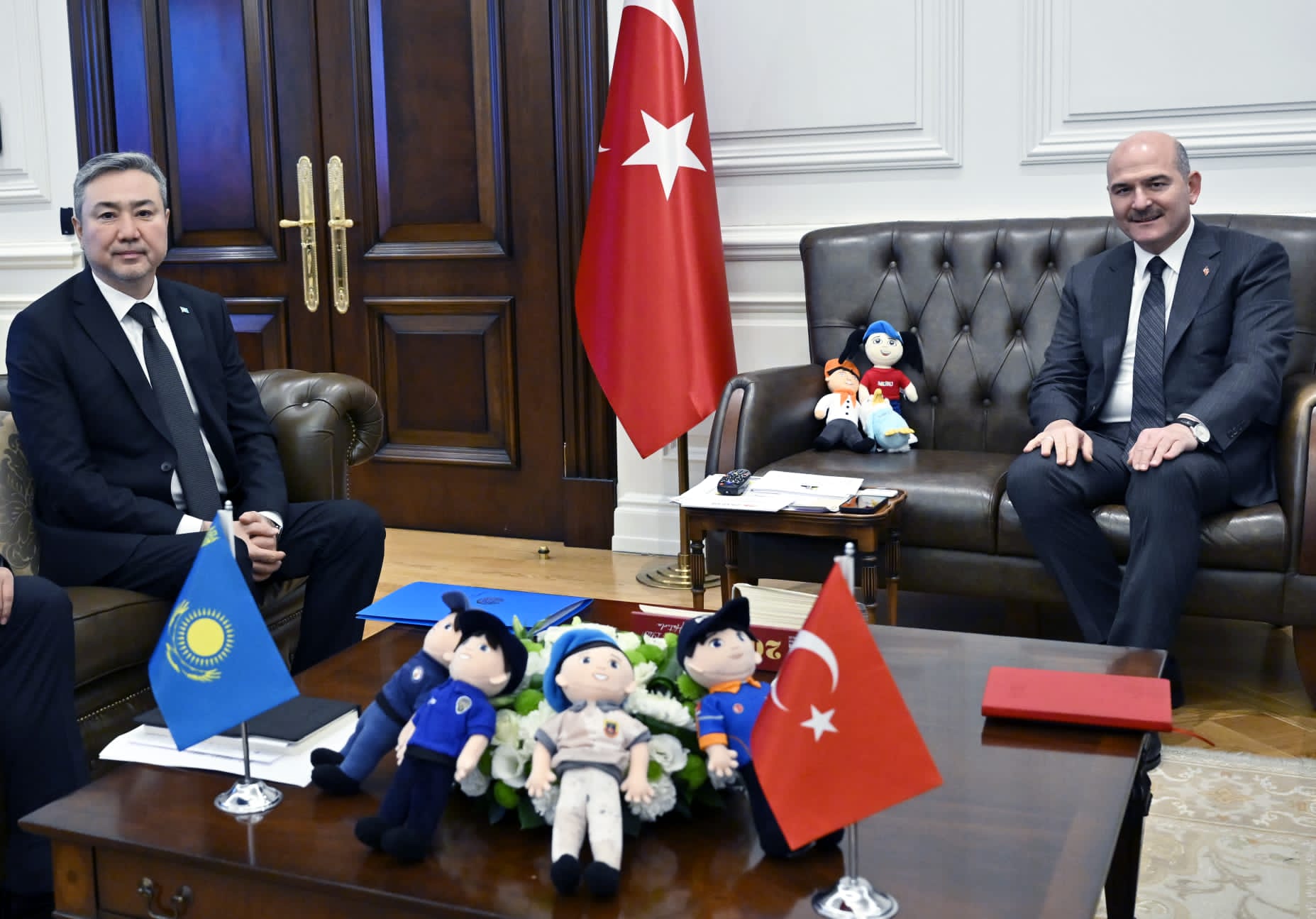 Посол Казахстана встретился с Министром внутренних дел Турции Сулейманом Сойлу