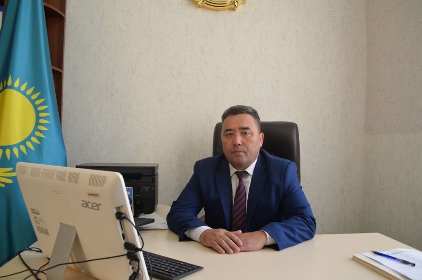 Мен байқамай әпкемнің киім ауыстырып жатқан орысша порно видеосын көрдім. Мен байқамай әпкемнің киім ауыстырып жатқан орысша порно видеосын көрдім.