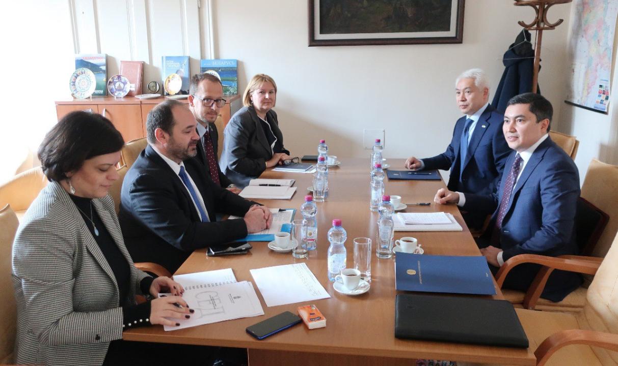 Политичке консултациje између Казахстана и Србије потврдиле су важност активирања сарадње
