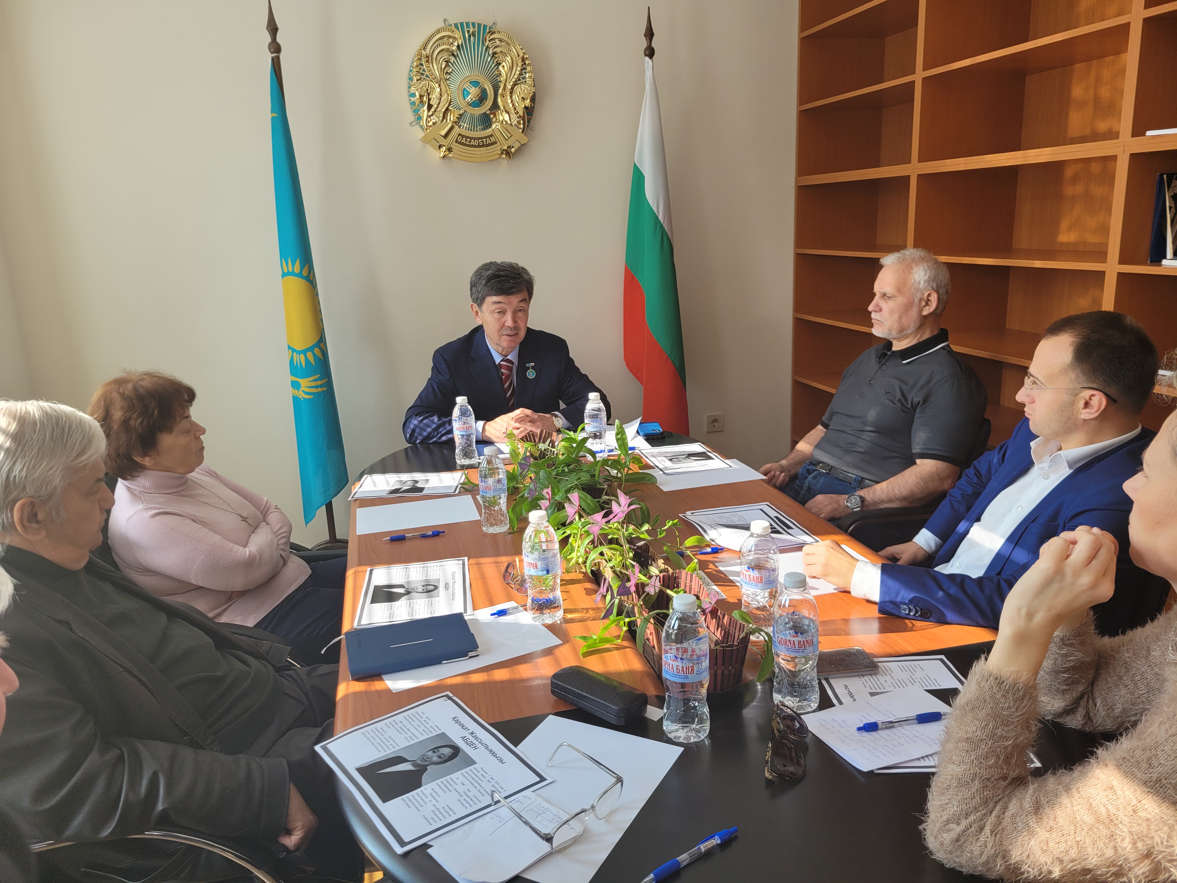 Политические реформы и президентские выборы в Казахстане обсудили в Софии