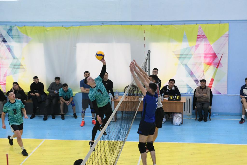 Турнир по волейболу для молодежи без профессии провели в Астане