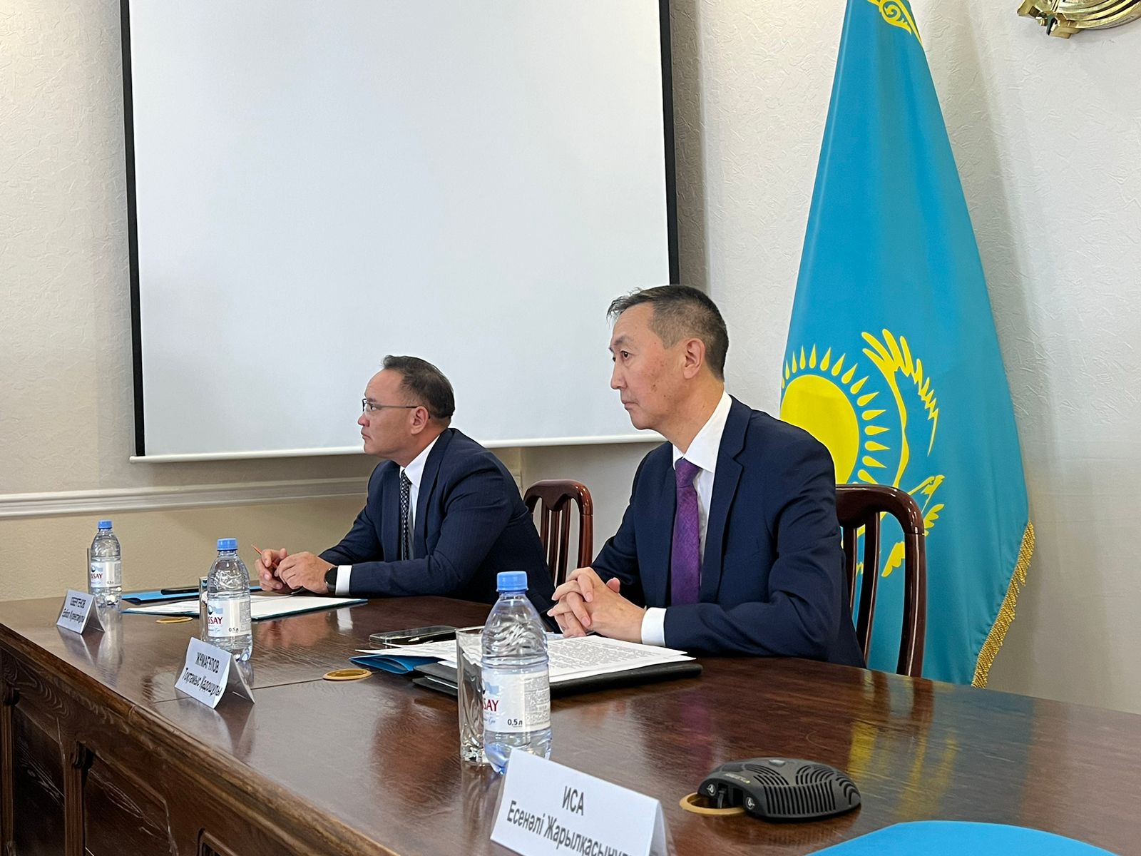 A seminar on the topic of the "Code of Ethics" was held in the city akimat, where it was also said about the observance of the culture of speech by civil servants during the reception of citizens.