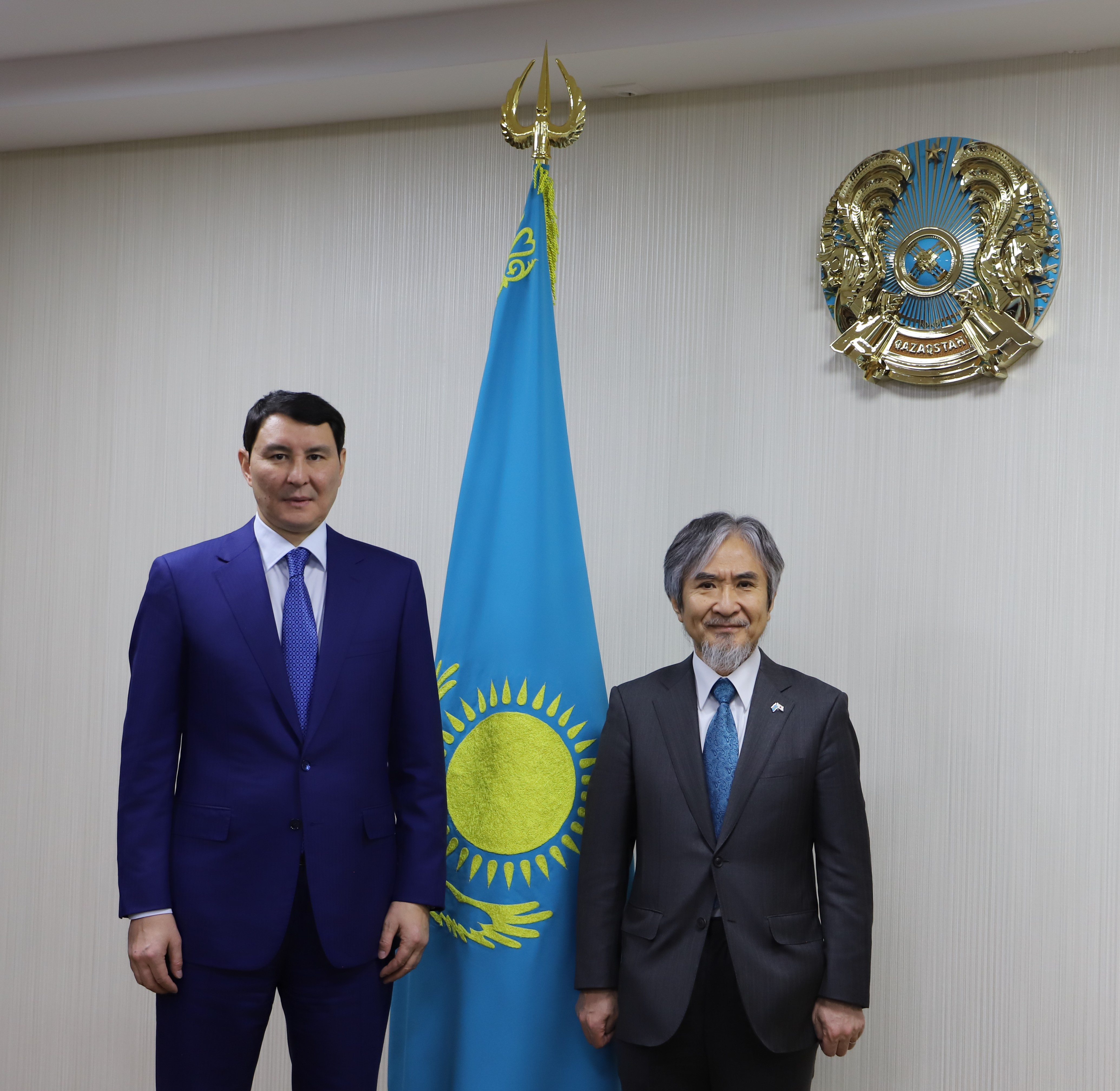 Заместитель Премьер-Министра – Министр финансов Республики Казахстан Ерулан Жамаубаев встретился с Чрезвычайным и Полномочным Послом Японии в Республике Казахстан Джун Ямада