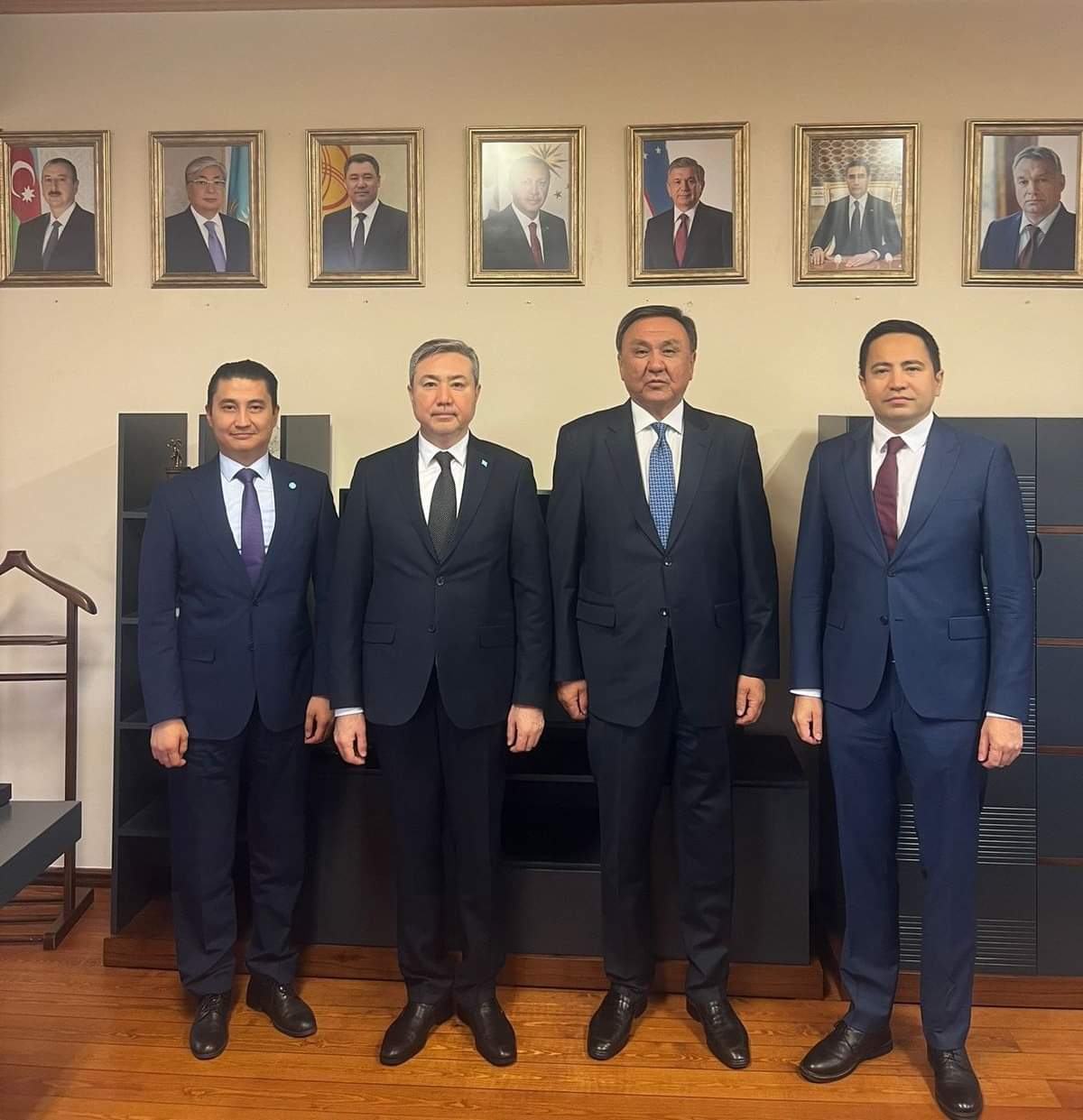 Посол Казахстана поздравил нового Генерального секретаря К.Омуралиева