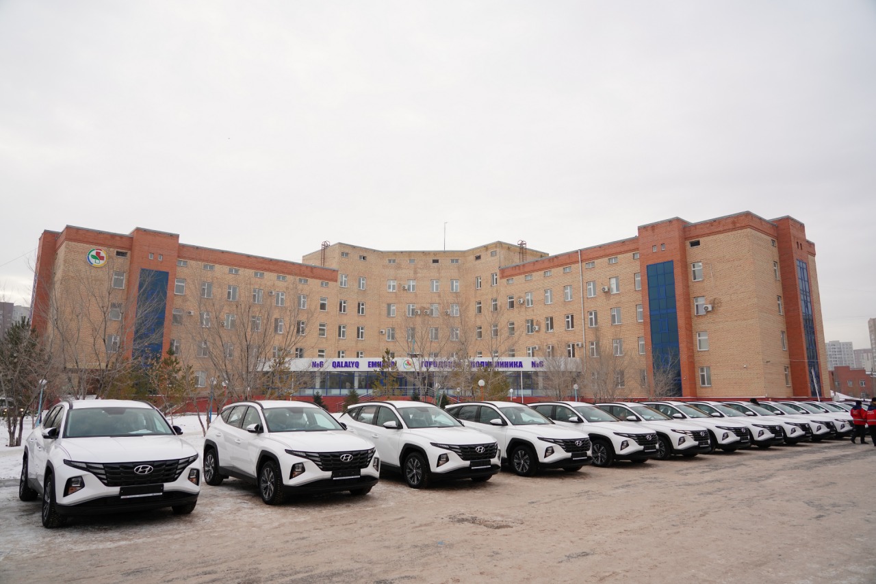 50 новых автомобилей получили поликлиники Астаны