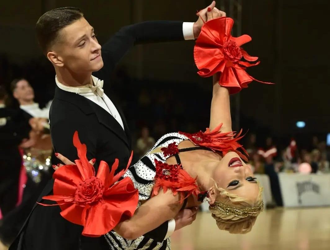 Вошли в историю: Карагандинцы победили на чемпионате мира по спортивным танцам