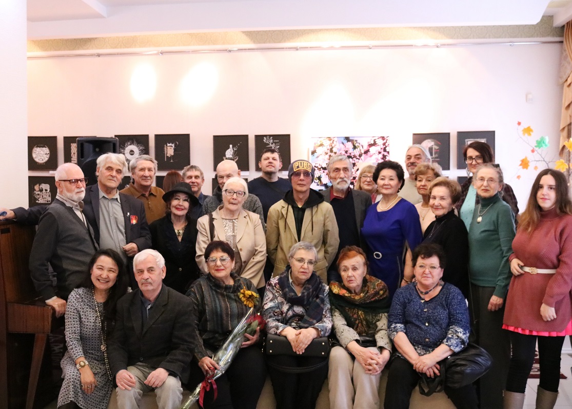 Открылась выставка костанайского художника Сергея Ли «Листопад»