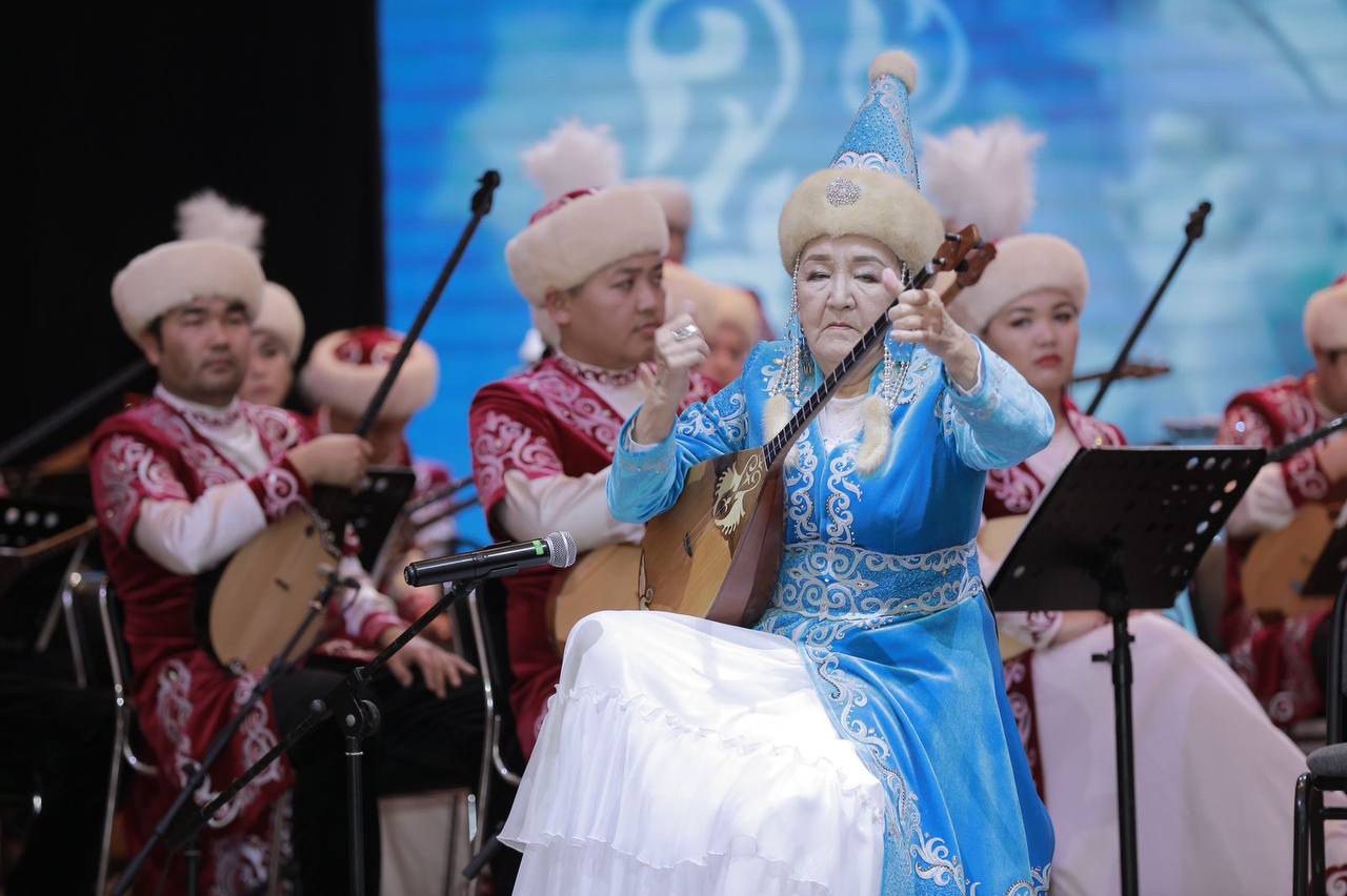 Азовтағы үйіңізге жалаңаш жезөкшелердің суреттеріне тапсырыс беріңіз