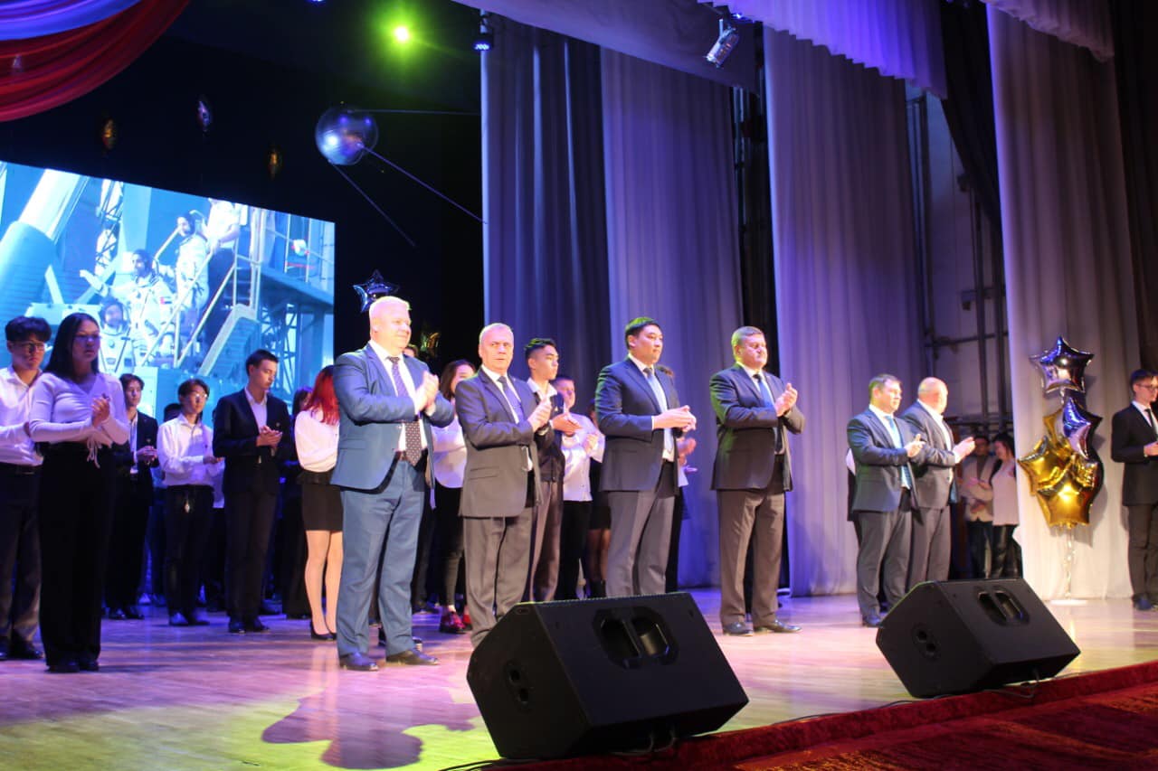 Әйелімнің пикниктегі суреті