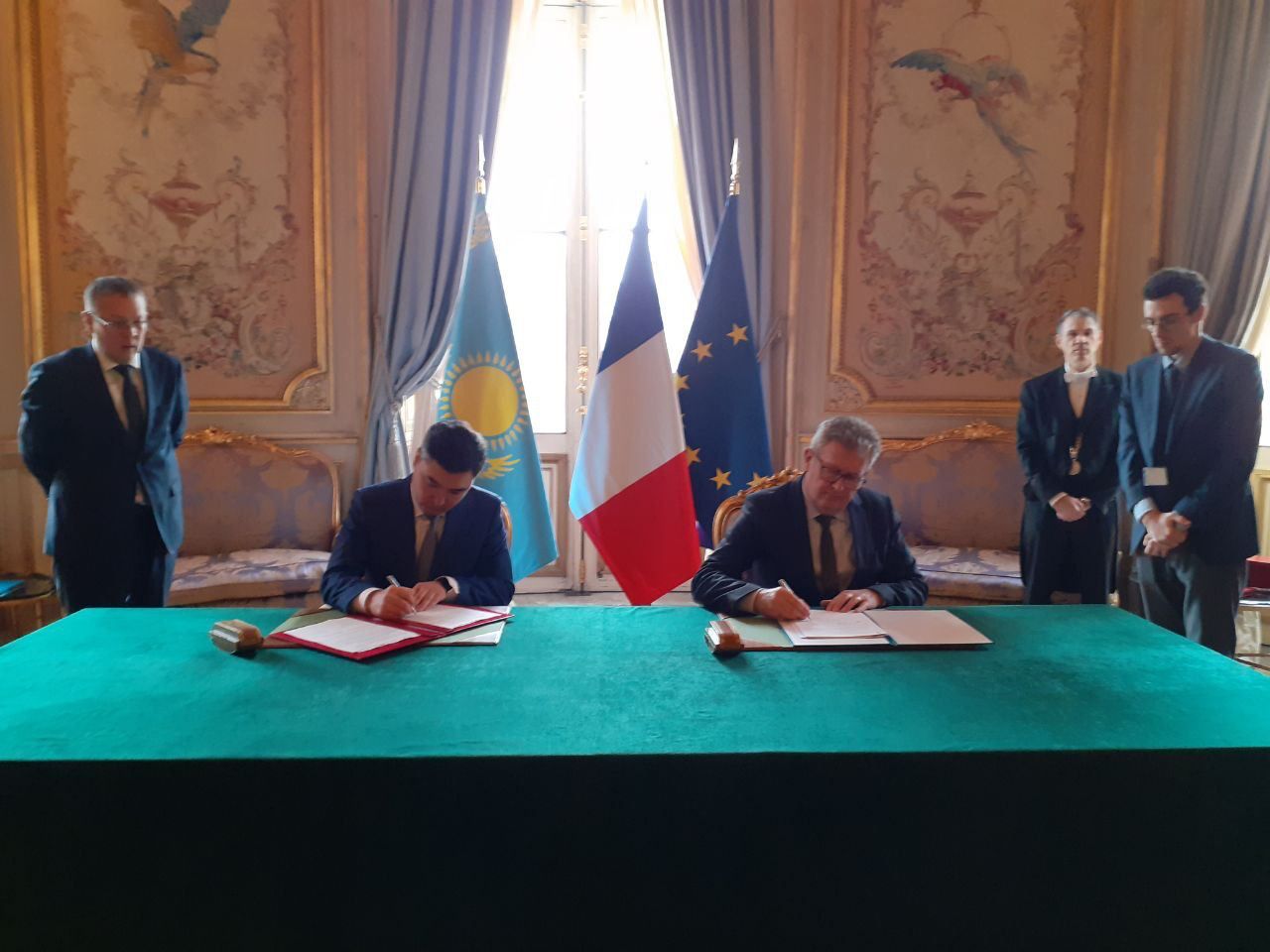 Антикоррупционные ведомства Казахстана и Франции подписали совместный Меморандум