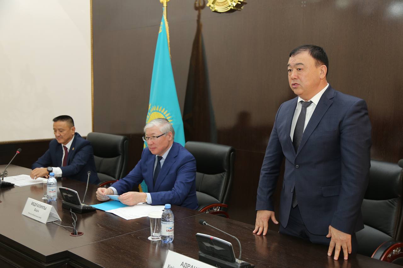 Жеке көлік туралы порно видео