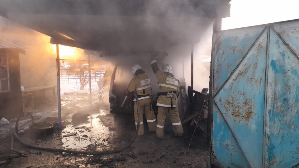 В области Жетісу произошло возгорание автотранспорта во время движения