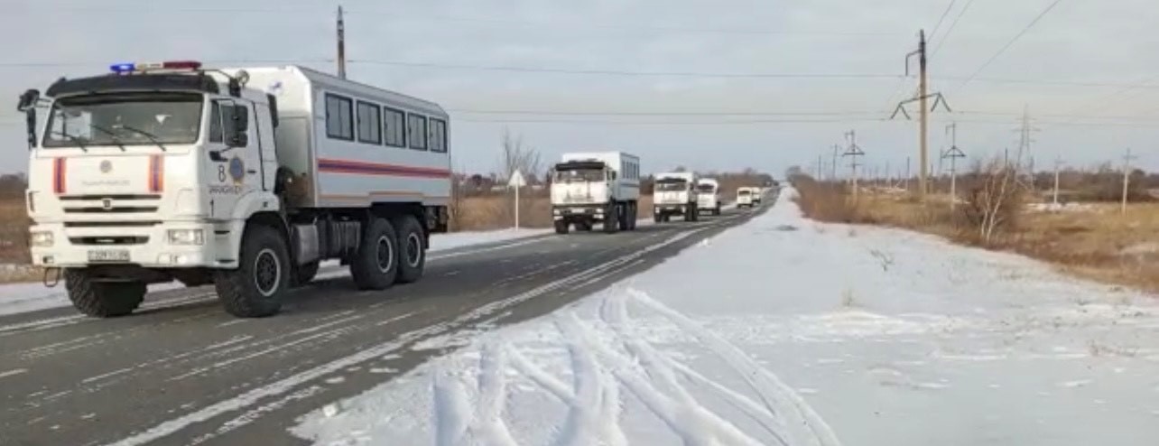 МЧС оказывает помощь коммунальным службам в устранении последствий аварии  в г. Экибастуз