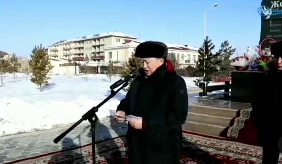 1986 жылғы Желтоқсан оқиғасының құрбандарын еске алып, рухына тағзым етілді.