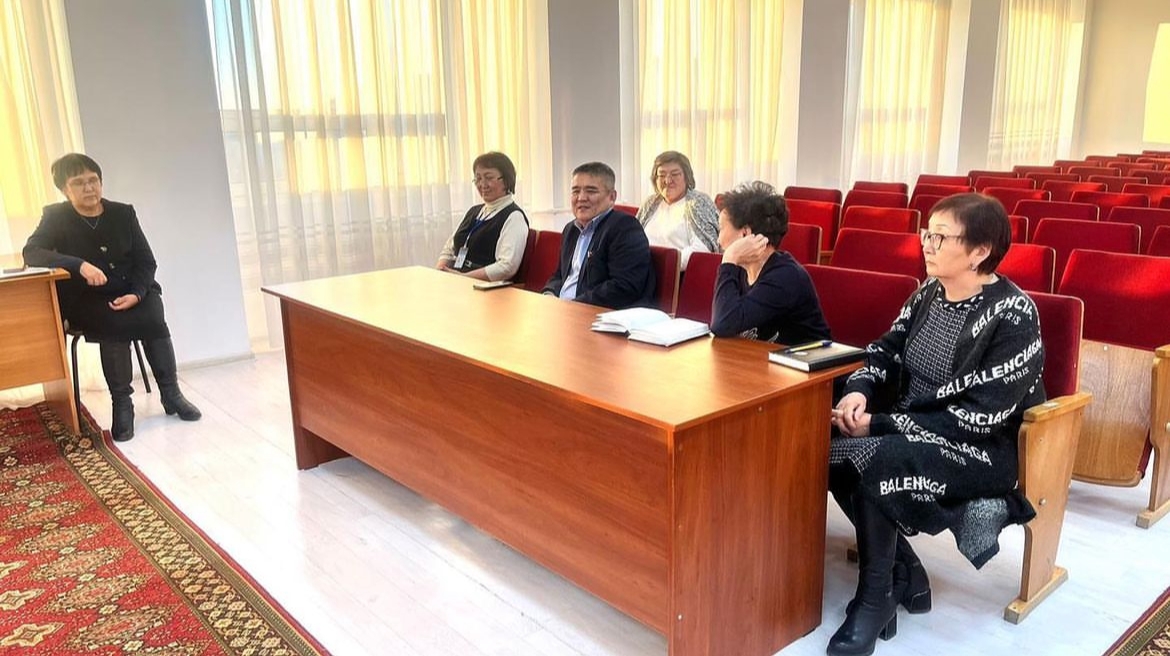 Өте сүйір сиськи