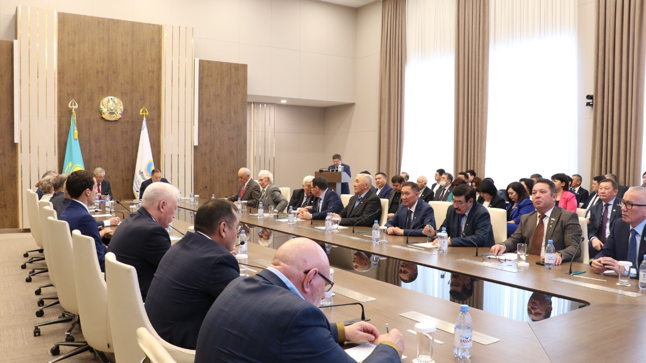 Бір түндік Череповец YouTube порно қыздар