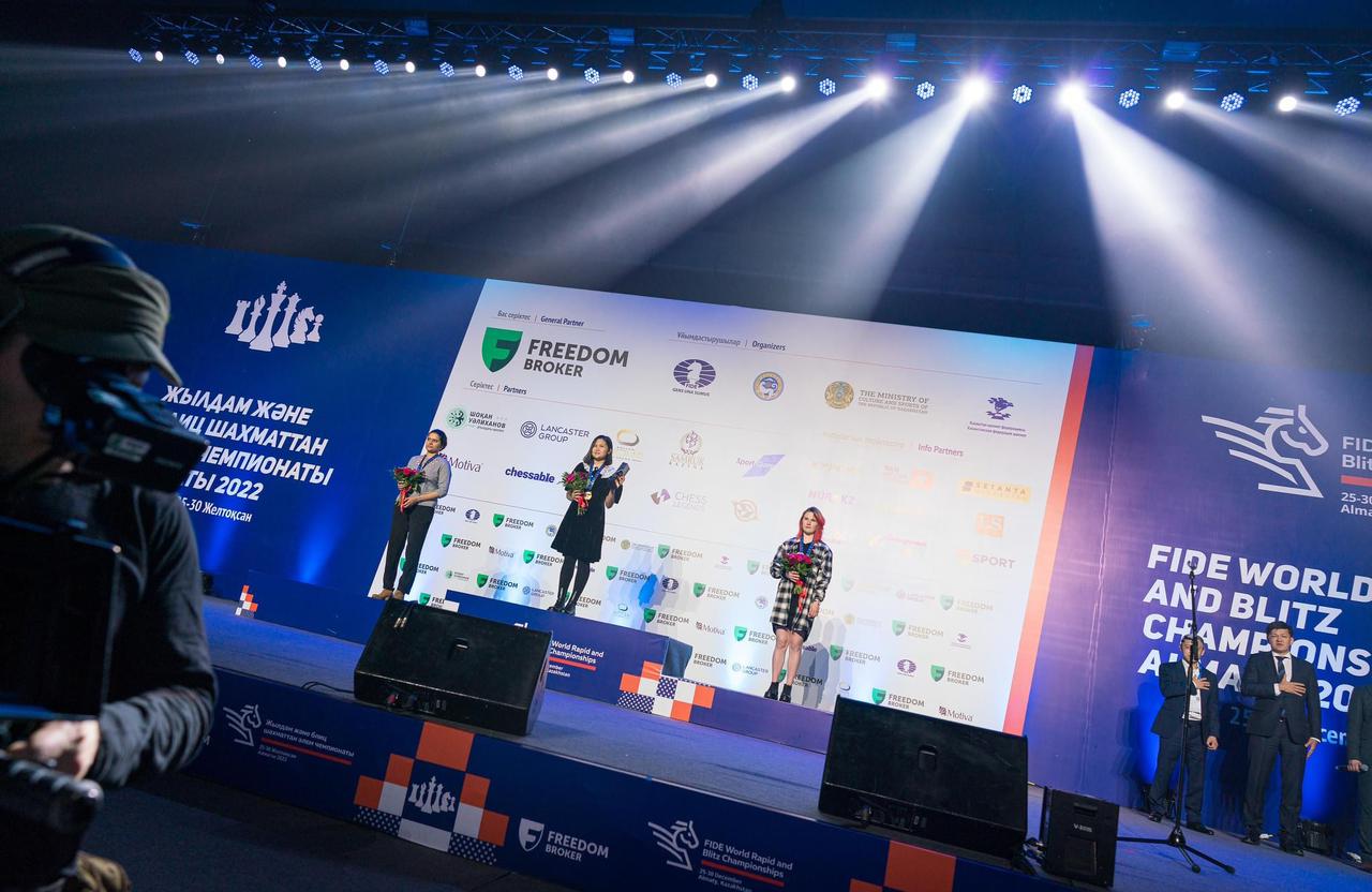 В Алматы завершился чемпионат мира по шахматам 2022 года