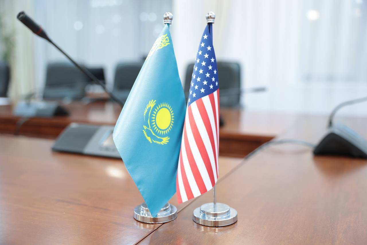 The head of the MNE met with the Ambassador Extraordinary and Plenipotentiary of the United States to Kazakhstan Daniel Rosenblum