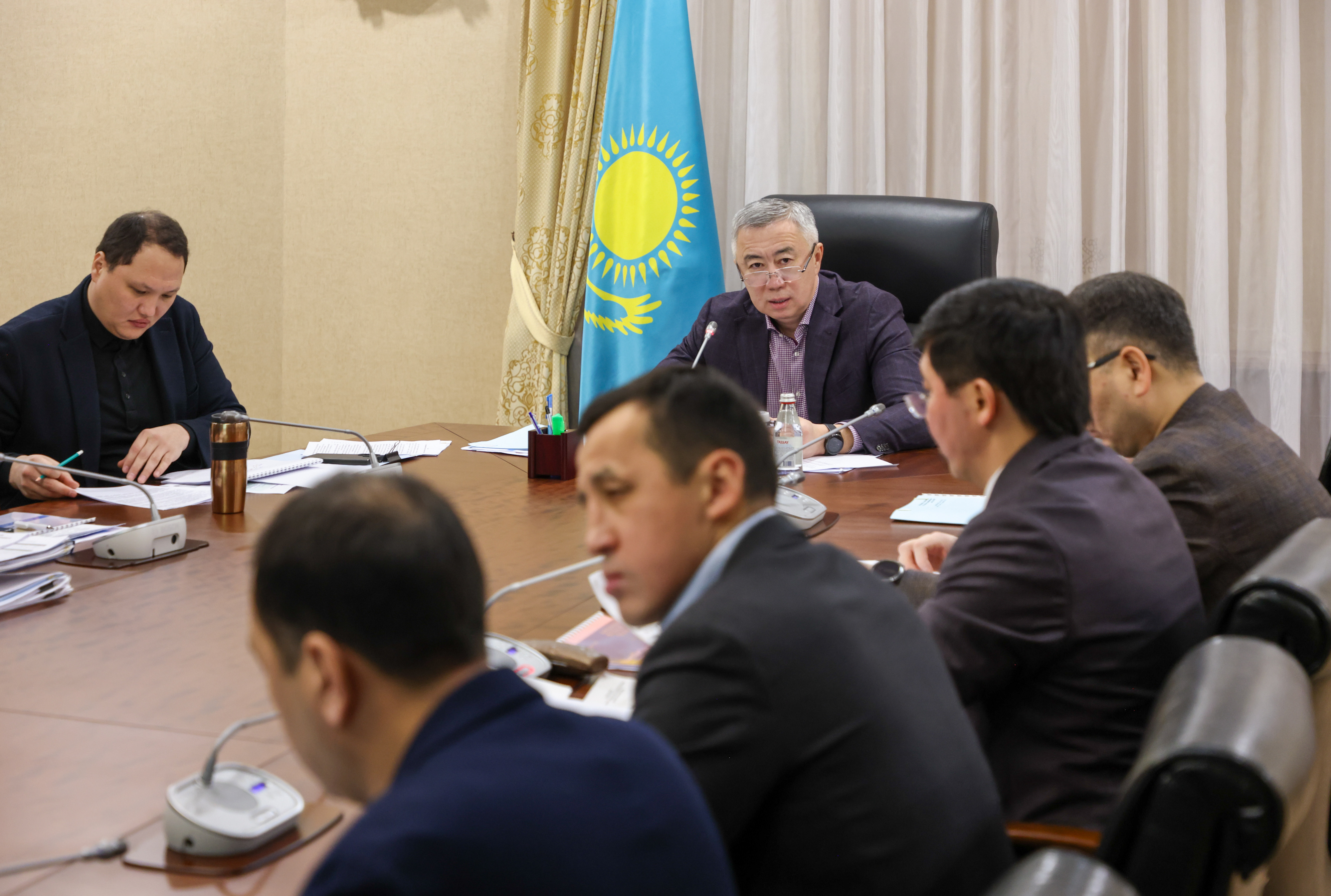 Жеделдік пен уақытылық формализмсіз