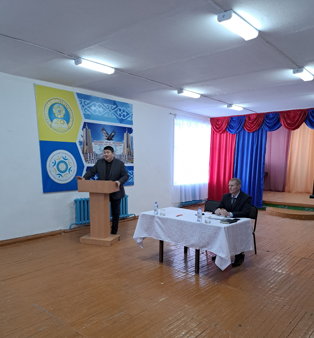 Аким района встретился с жителями Акжанского и Аксуатского сельских округов