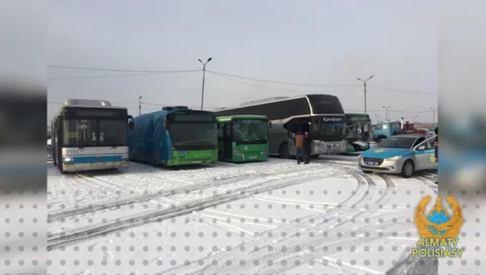 Алматы ПД: жүргізуші куәлігінің мерзімі өтіп кеткен қоғамдық көлік жүргізушісі желіден шығарылды